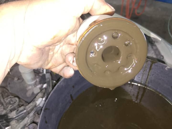 Filtro de aceite lleno de lodo
